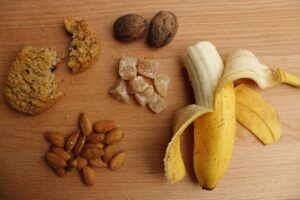 Building a Healthy Relationship With Food Through Mindful and Intuitive Eating